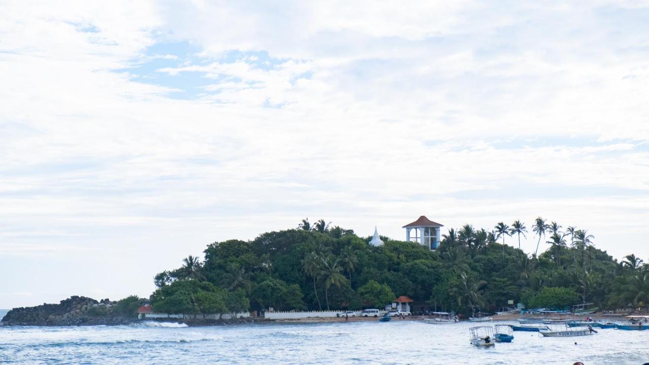 Rastha Pastha Beach Villa Unawatuna Exterior photo